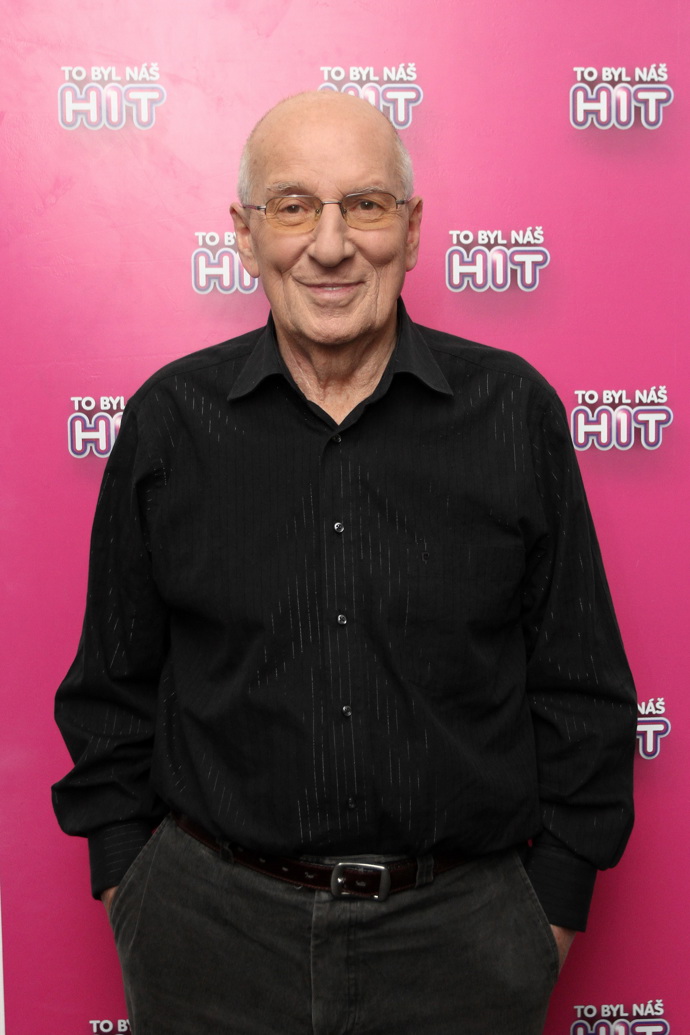 Po revoluci se z něho stal milionář díky nápojovým automatům.