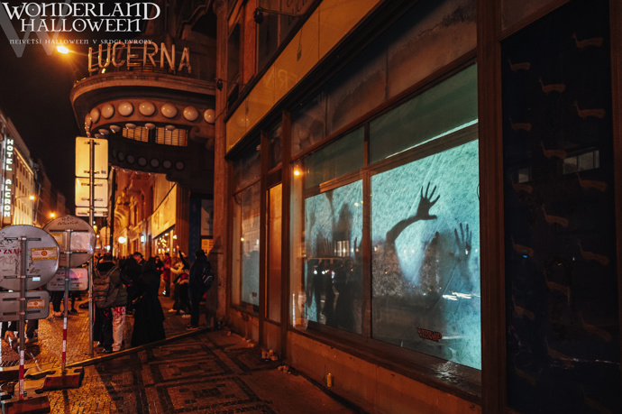 Wonderland Halloween v Lucerně.