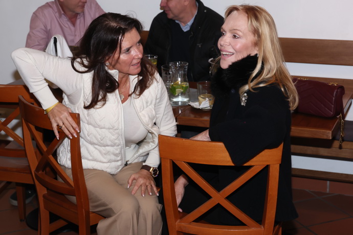 Dagmar Havlová na křtu knihy Za hranice odolnosti.