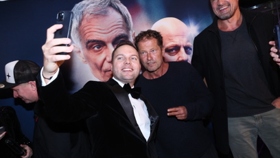 FOTO: Til Schweiger se ochotně fotil.