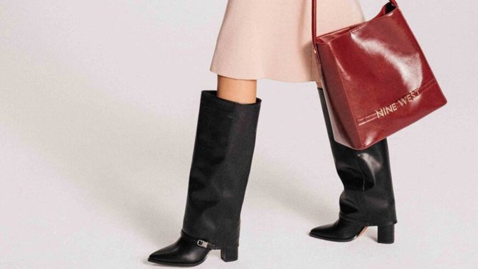 Jak vytvořit kompletní zimní look? Zateplené boty, stylové kozačky a praktické doplňky.