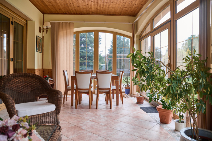 Jídelní kout je i na terase