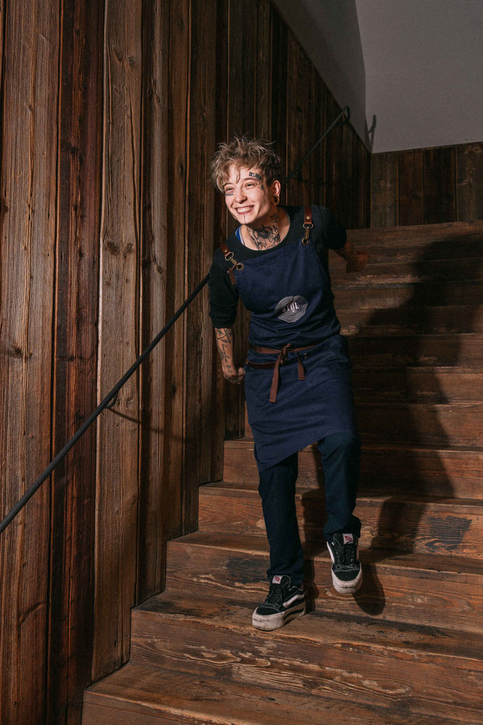 Ave se zúčastnila kulinářské show. 