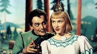 Alena Vránová vzpomínala, že během natáčení došlo k několika otravám. Kulisy byly namalovány anilinovými barvami.