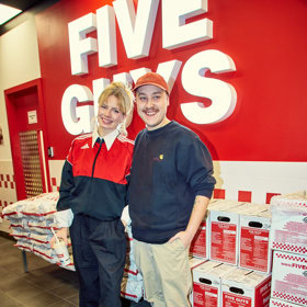 Dorazil i účastník MasterChef Česko Adam Rundus.