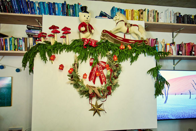 Tuto dekoraci s jehličí vytvářela Agáta společně se svými dětmi. 