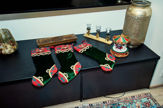 Agáta využila každý prostor pro vánoční dekorace.