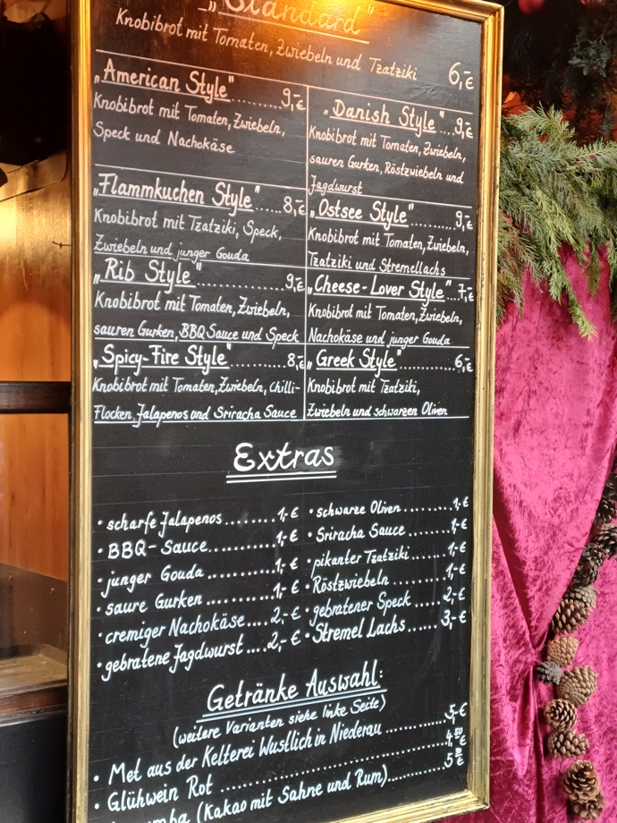 V Drážďanech už odstartovaly vánoční trhy.