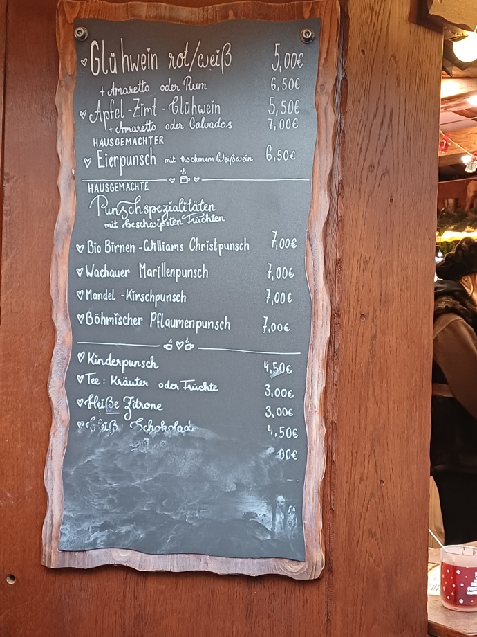 V Drážďanech už odstartovaly vánoční trhy.