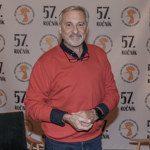 Jan Čenský byl jedním ze signatářů petice Několik vět.