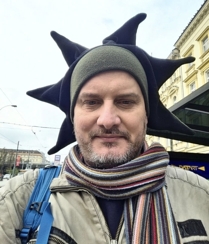 Člen Pirátů Tomáš Kapler se vyjádřil ke smrti Patrika Hezuckého.