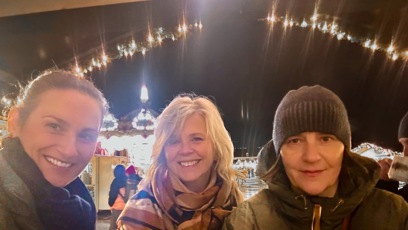 FOTO: Eva Pavlová se svým týmem na Vánočních trzích.