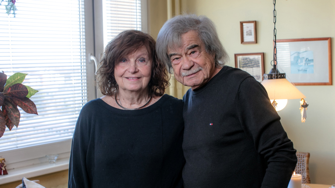 Vítejte ve vánočním bytě zpěváka Petra Rezka: S druhou manželkou si dopřáli každý svůj pokoj