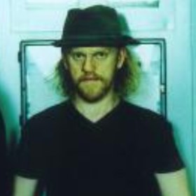 Bylo mu teprve 55 let.