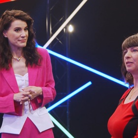 Alenka si bude vybírat z mužů.