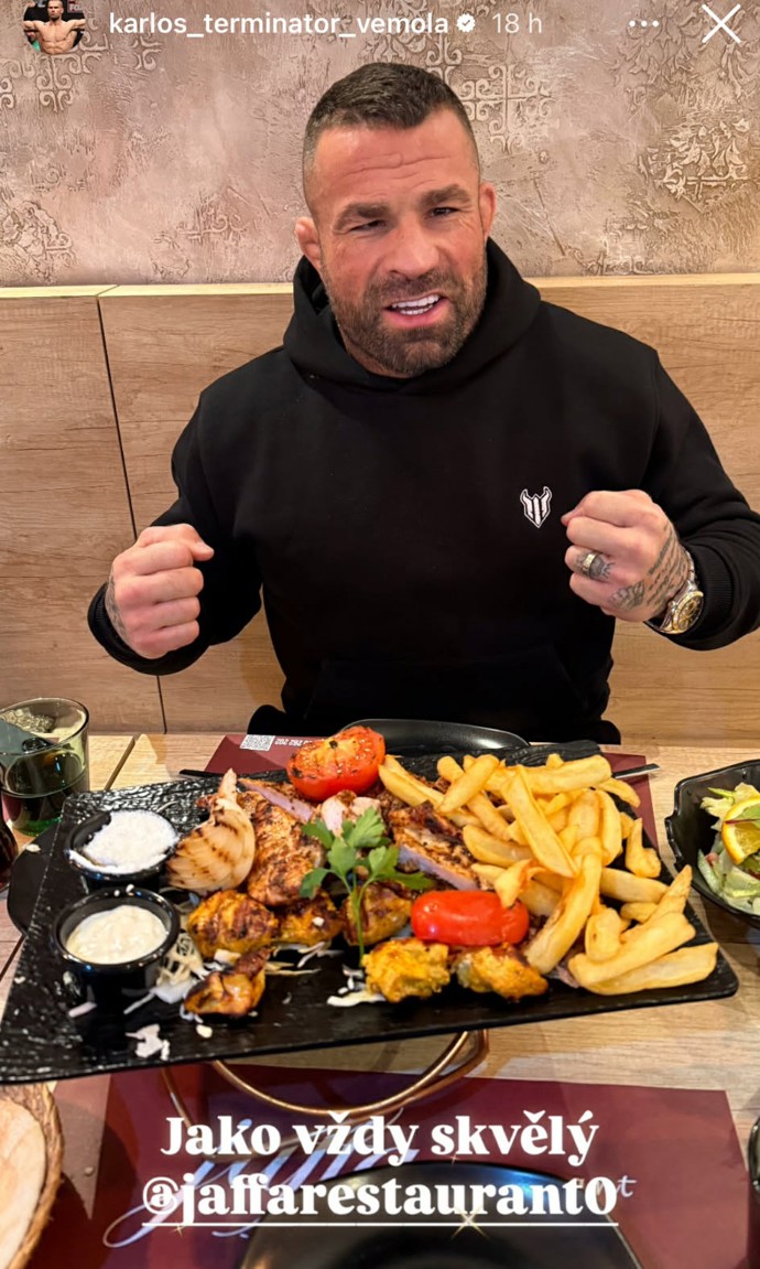 Karlos Vémola už skoro není vůbec doma.