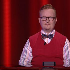 Pan Lišák proslul svými zrzavými vlasy, motýlky a barevnými vestičkami. 