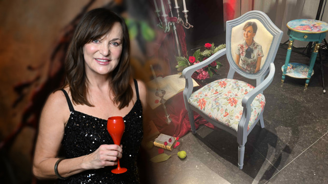 Beata Rajská pořídila domů ujetou tyrkysovou židli s vlastní podobiznou: Manžela jsem nepotěšila