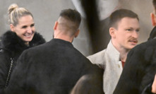 Úprk Karlose Vémoly, Mia na roztrhání či osamocená Brzobohatá. Divoká afterparty Zrádců