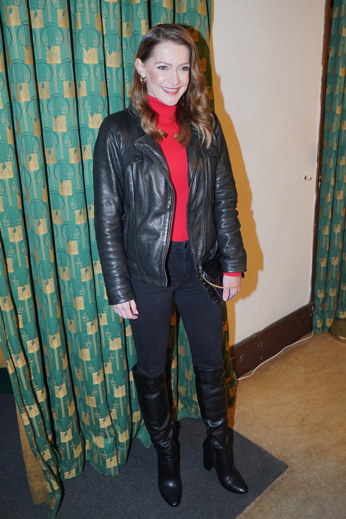 Šárka Vaňková oblékla úzké kalhoty, kozačky a koženou bundu. 