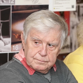 Miroslav Kořínek dlouhodobě spolupracoval také například s Věrou Chytilovou.