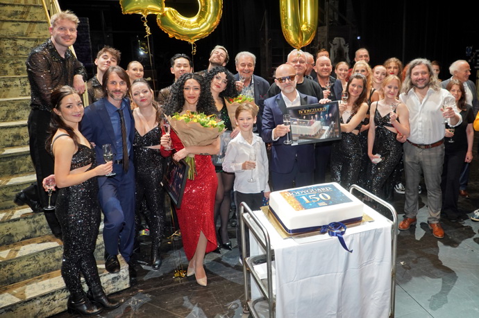 The Bodyguard je protkaný hity zpěvačky Whitney Houston. 