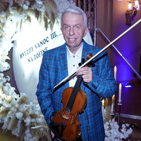 Vystupoval už téměř po celém světě.