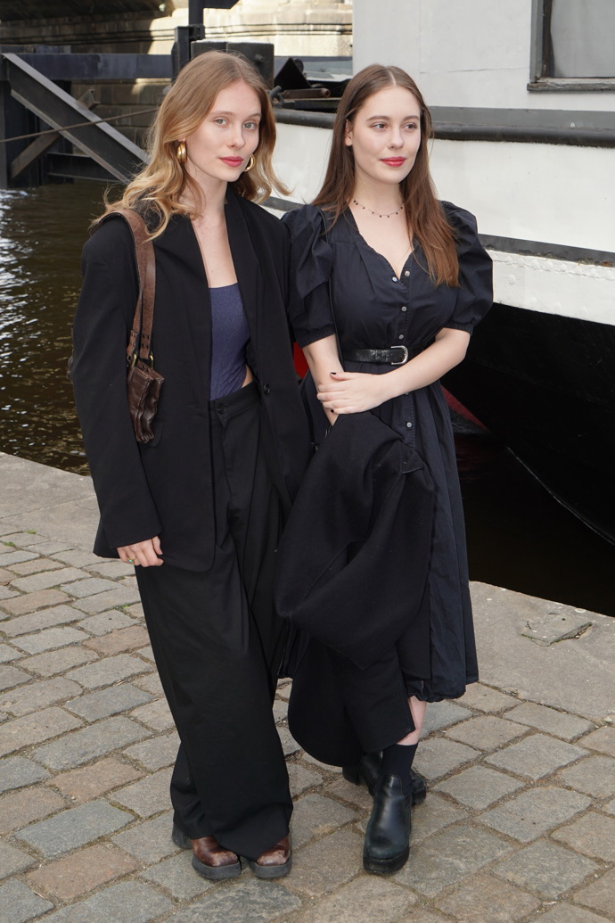 Obě podědily půvaby své maminky Lindy Rybové. 