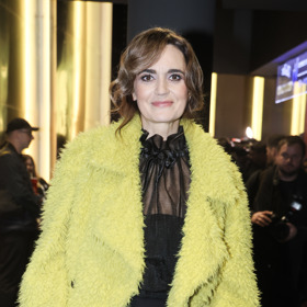 Trendu barevných kožíšků propadla i moderátorka Daniela Brozbohatá.