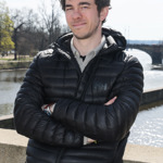 Herec Marek Adamczyk s hrůzou vzpomíná na školního zubaře. Připomínal prý řezníka.                                    