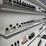 Jen pár z parfémů, které najdete v butiku v Dušní ulici.