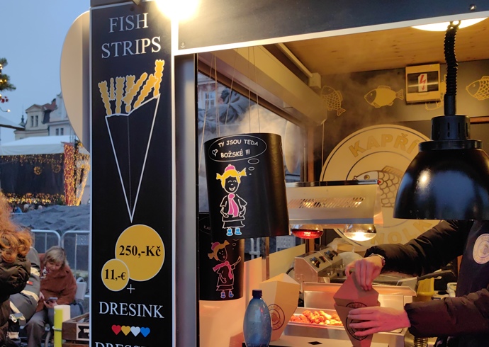 Jeden ze stánků na Staroměstském náměstí.