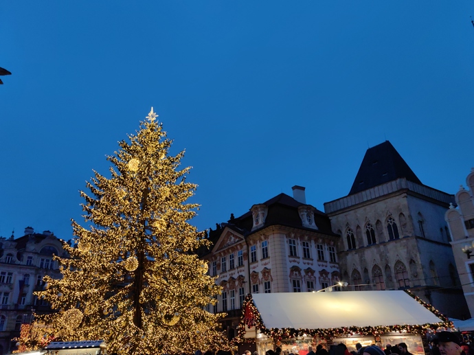 Vánoční trhy na Staroměstském náměstí.