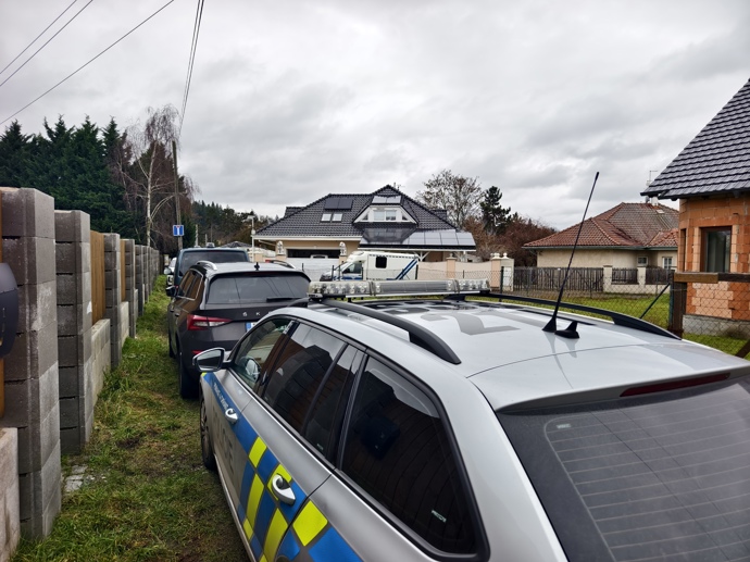 Zásah u Karlose Vémoly jen den před Štědrým dnem. 