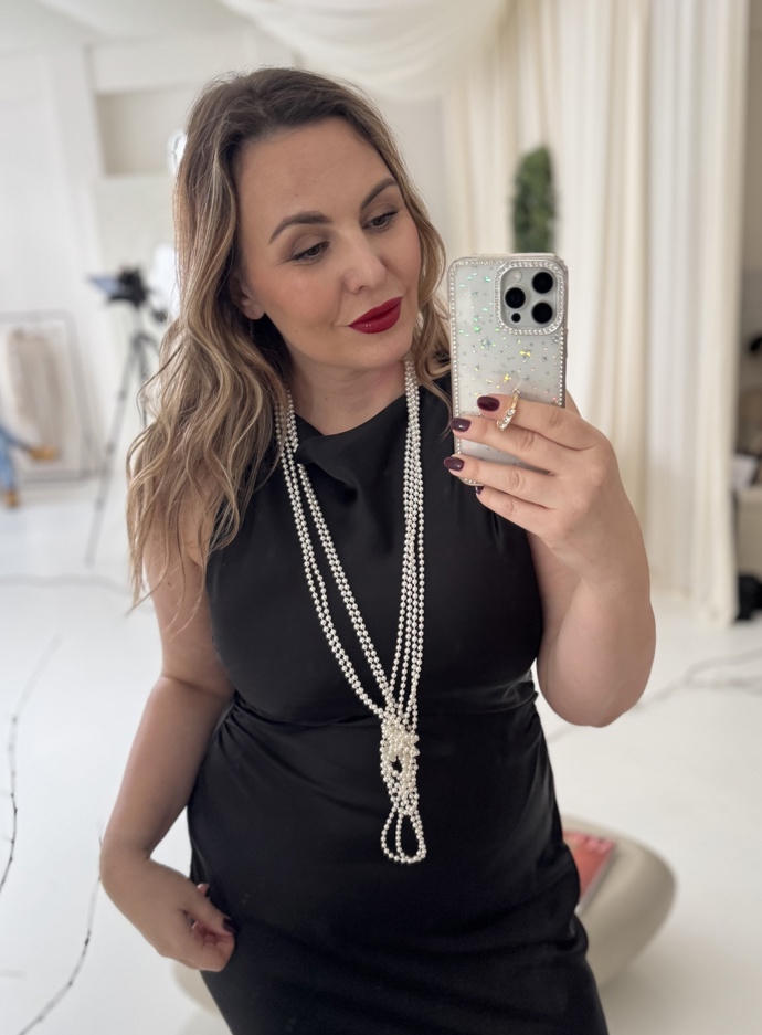 Další možností jsou například dlouhé perly. 