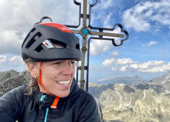 Alena Zárybnická na vrcholu Gerlachovského štítu. 