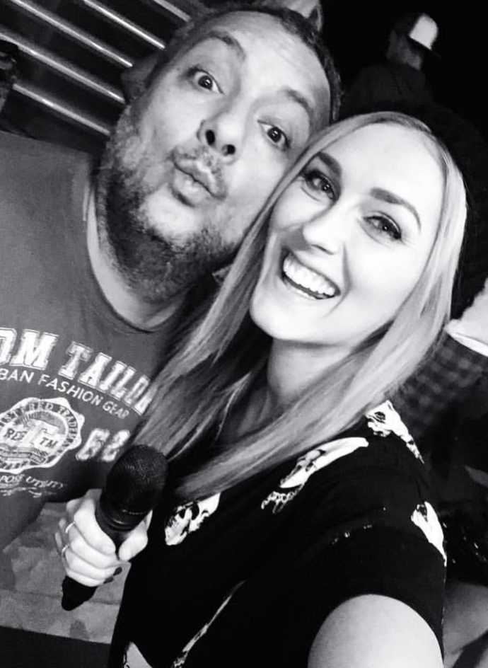 Zorka Hejdová oplakává Patrika Hezuckého. 