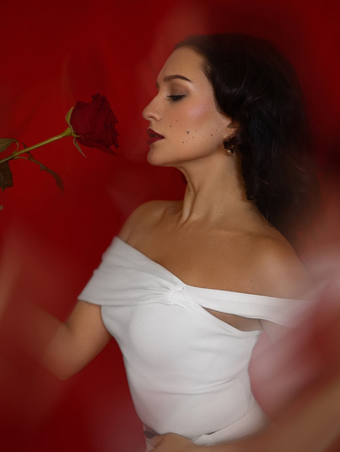 Maria Zhutníková alias Mary Zhu. 