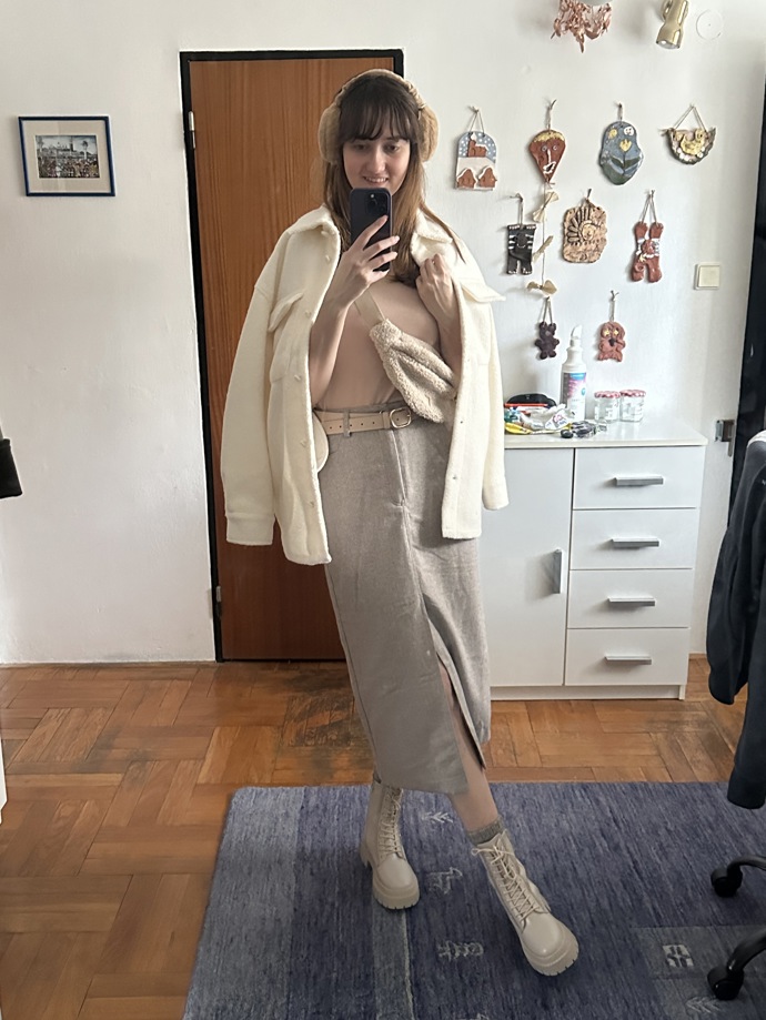 S rozpočtem 1500 Kč se módní redaktorce podařilo sestavit šik a zároveň elegantní outfit a ještě 94 korun ušetřila. 