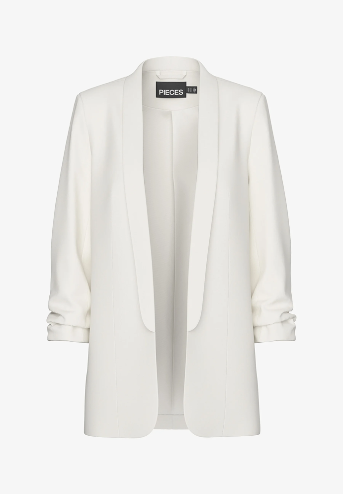 Blejzr, Pieces, 960 Kč