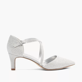 Lodičky s řemínkem, Deichmann, 749 Kč
