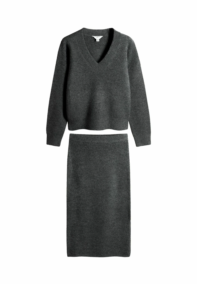 Sada svetru a sukně, THE SET, 1490 Kč