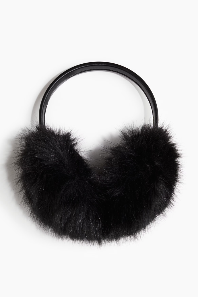 Chlupaté klapky na uši, H&M, 309 Kč