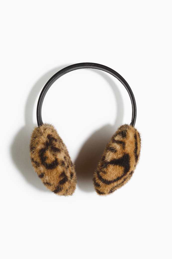Huňaté klapky na uši, H&M, 359 Kč