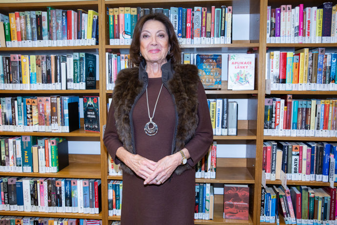 Marie Rottová měla možnost vystupovat v Praze před Black Sabbath, ale příliš se styděla... nabídku tedy s díky odmítla.