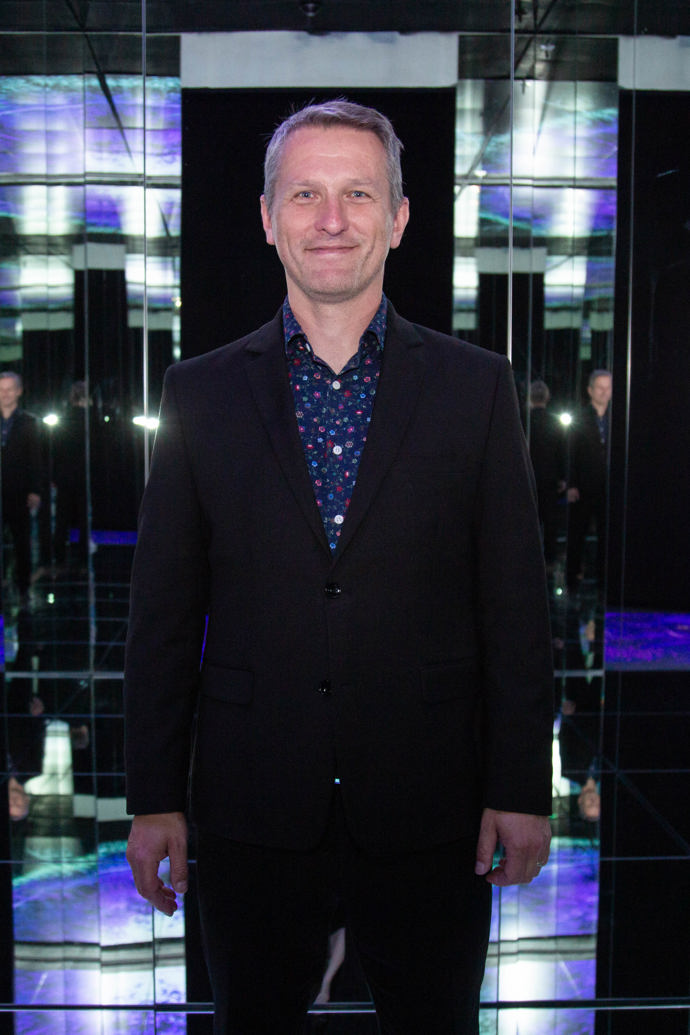 Vladimír Kořen je populární český moderátor.