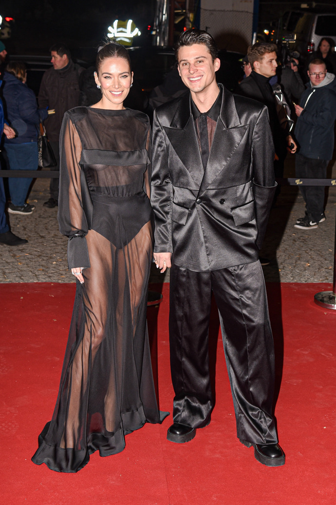 ...nebo modelka Andrea Bezděková a zpěvák Sebastian Navrátil.