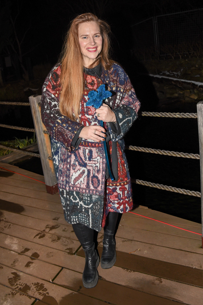 Petra Nesvačilová si oblíbila pestrobarevný zimní kabát. 