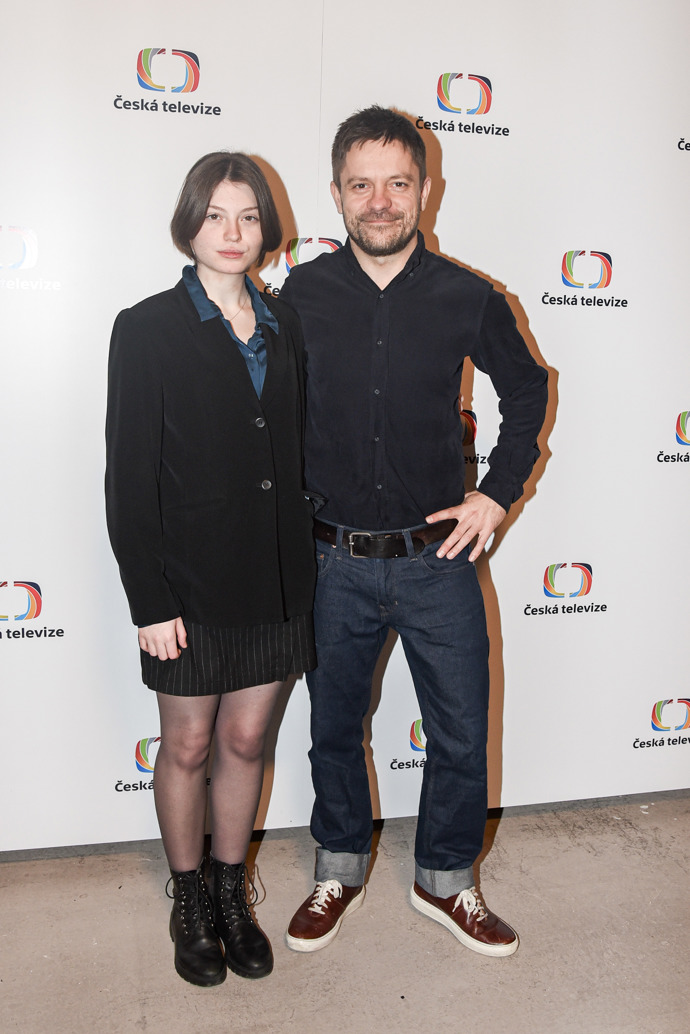 V novém filmu si Sophie zahrála s Jiřím Mádlem. 