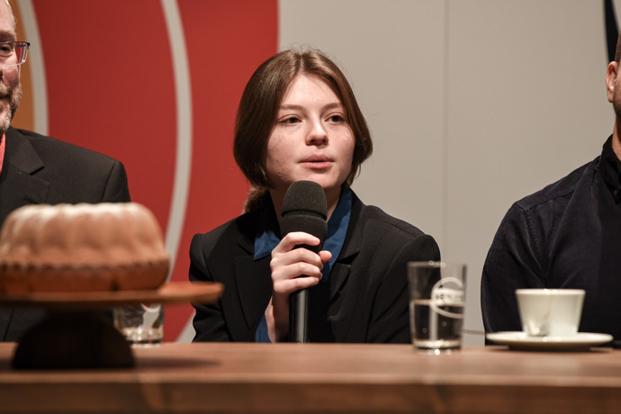 Teď herečka plánuje být zase dlouhovláskou. 